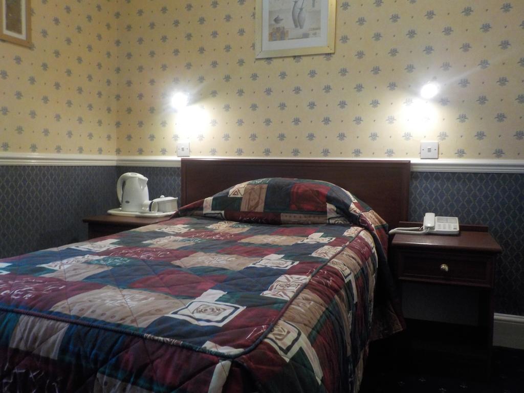 Roselawn Hotel Reading Esterno foto