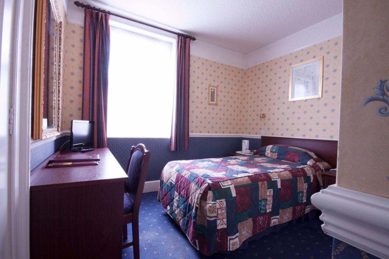 Roselawn Hotel Reading Camera foto